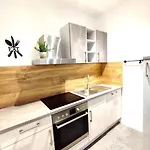 Appartement 'bright 5' Wlan, 52 Qm Wohnung, Kueche, Innenstadt Schoetmar, 50 M Bis Schlosspark *