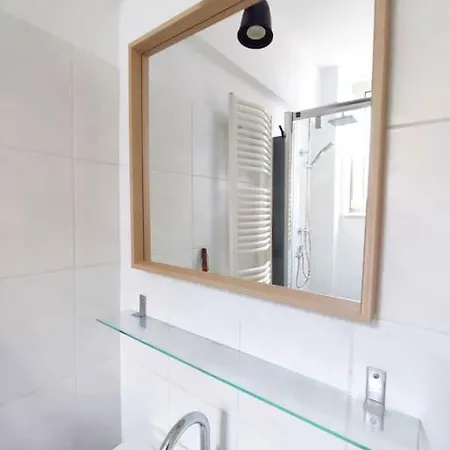 'bright 5' Wlan, 52 Qm Wohnung, Küche, Innenstadt Schötmar, 50 M Bis Schlosspark Apartment *