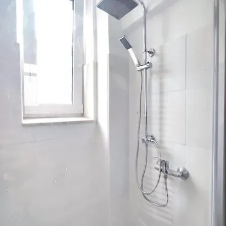 'bright 5' Wlan, 52 Qm Wohnung, Küche, Innenstadt Schötmar, 50 M Bis Schlosspark * Bad Salzuflen