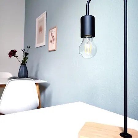 'bright 5' Wlan, 52 Qm Wohnung, Küche, Innenstadt Schötmar, 50 M Bis Schlosspark Apartment