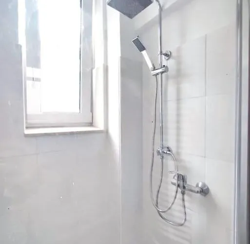 'bright 5' Wlan, 52 Qm Wohnung, Kueche, Innenstadt Schoetmar, 50 M Bis Schlosspark * Bad Salzuflen